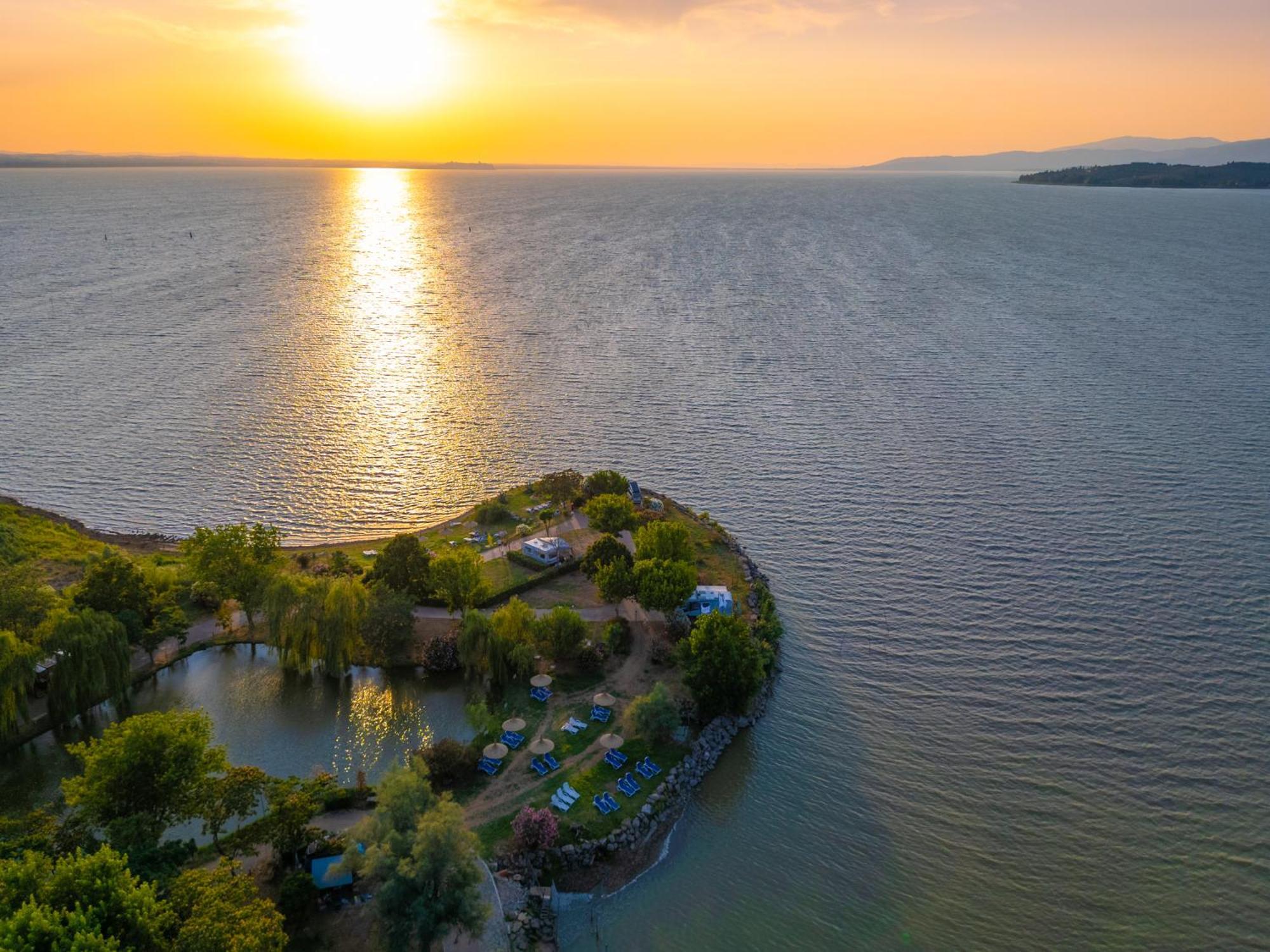Trasimeno Glamping Resort Маджоне Екстер'єр фото