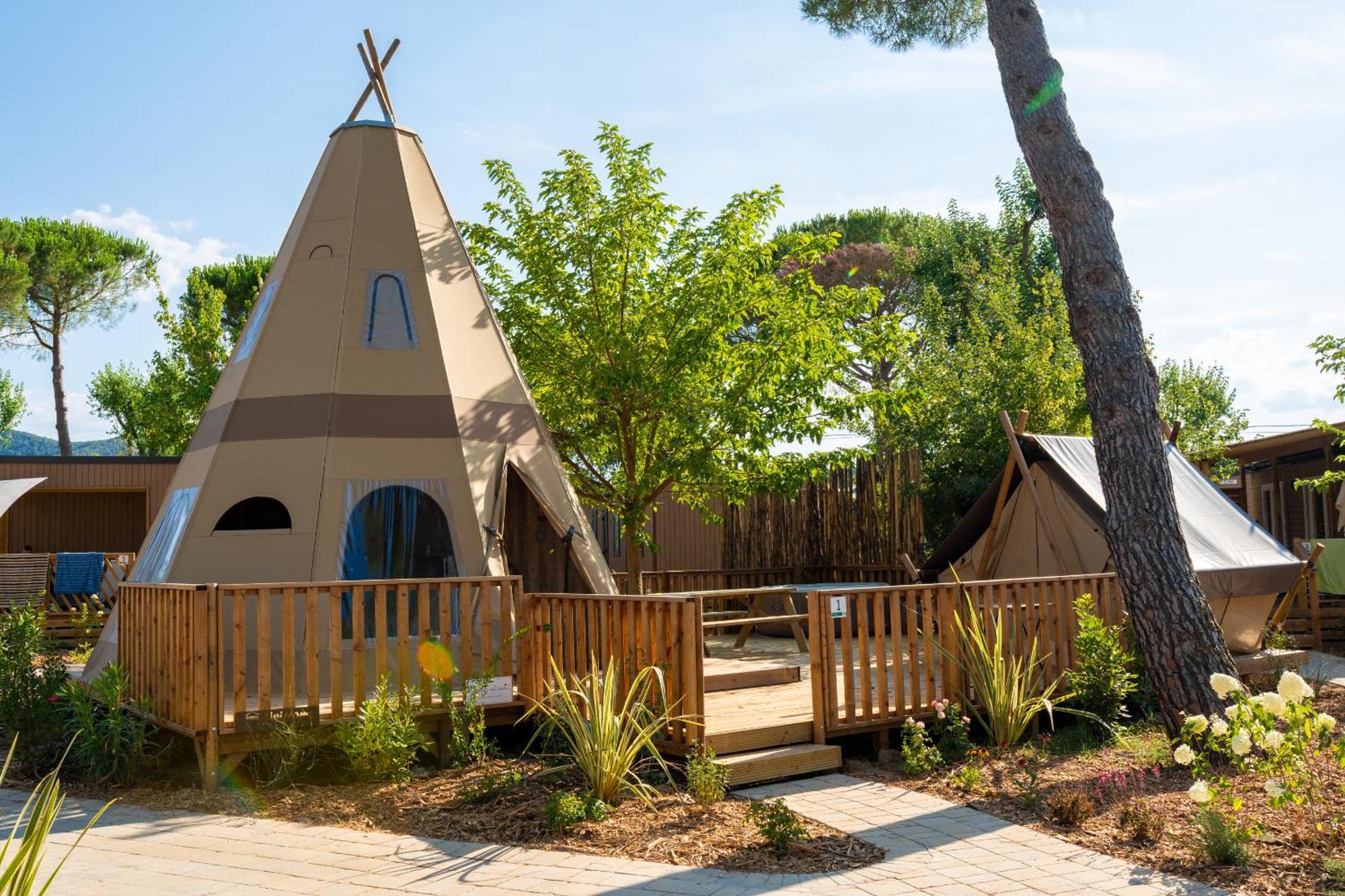 Trasimeno Glamping Resort Маджоне Екстер'єр фото